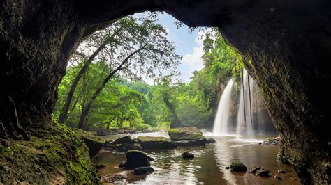 √ Khao Yai National Park