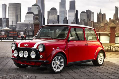 Mini unveiled "Classic Electric" car ahead of New York Auto Show | Mashable