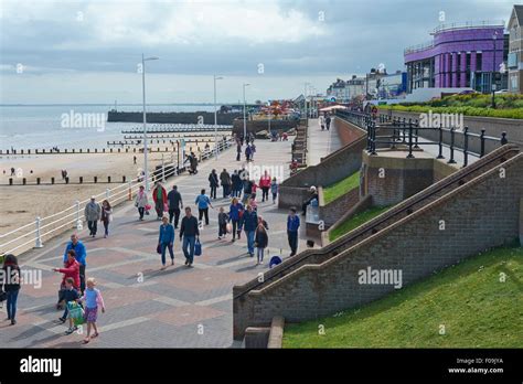 Bridlington North Sands Promenade - Bridlington, Yorkshire, UK Stock ...