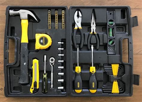 Best Tool Sets For Homeowners: Top 3 Compared | Tool sets, Homeowner ...