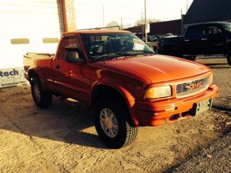 Buy used GMC Sonoma 4X4 Highrider in Bells, Tennessee, United States