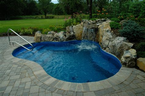 33 Jacuzzi Pools For Your Home