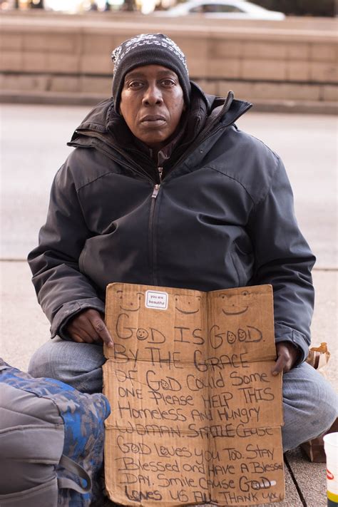 Saeyanni Simmons: Homeless Black Men and Women in Chicago