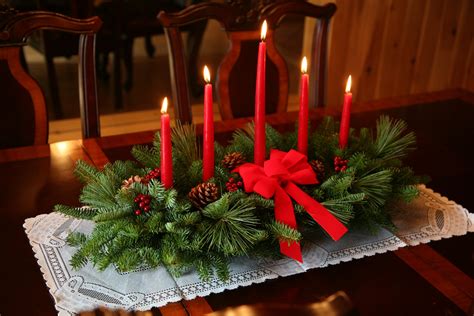 Worcester Wreath Classic 5-Candle Christmas Centerpiece - Artificial ...