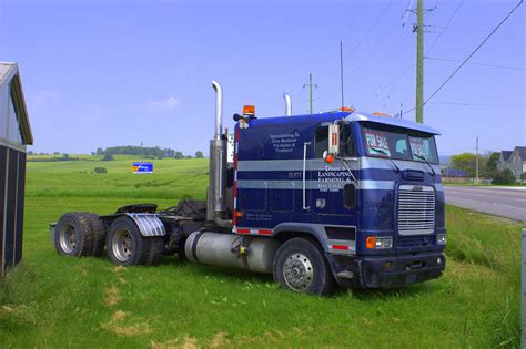 1997 Freightliner FLB set back front axle | Ian F. Campbell | Flickr