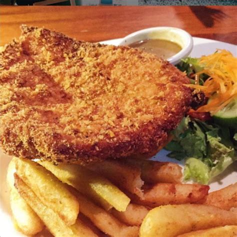 Crumbed Steak - The Amaroo Tavern | Moree