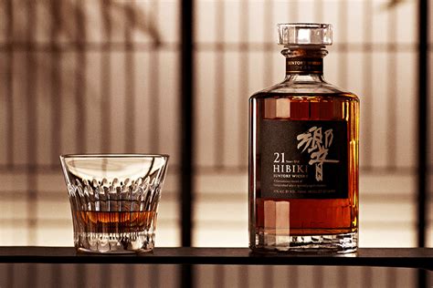 15 Best-Looking Whiskey Bottles You Can Buy of 2021 | HiConsumption