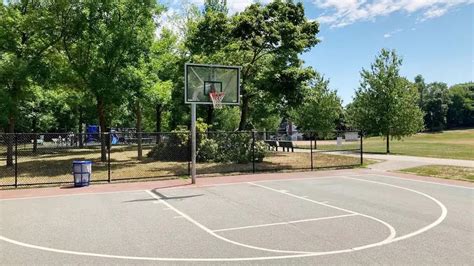 Nearest Public Basketball Court Near Me - student