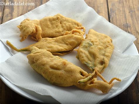 palak pakoda chaat recipe | palak pakora chaat | Indian palak patta ...