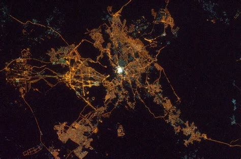 Amazing Night Photos of Makkah and Madinah from Space - Ilm Feed ...