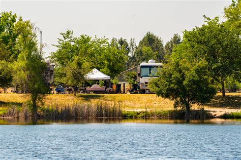 Lakeside Camping | Camp on Bodies of Water | Good Sam