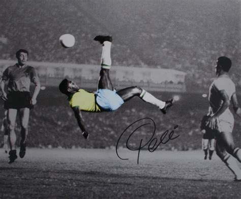 So iconic! Pele the legend! | Pelé, Bicycle kick, Soccer players