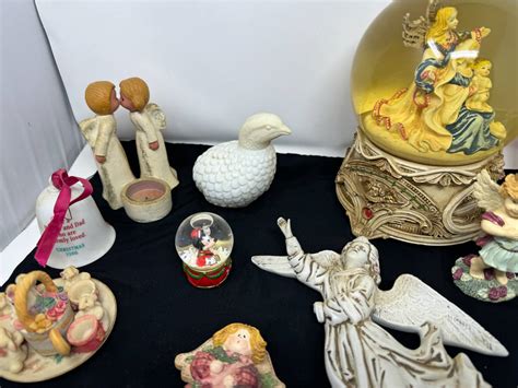 Lot #4 - Vintage Knickknacks & Home Decor (Please Read Description ...