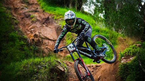 Se Lender rivista dh bike film Nomina crisantemo