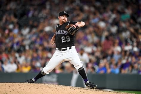 Colorado Rockies: How long can they keep a struggling Bryan Shaw?