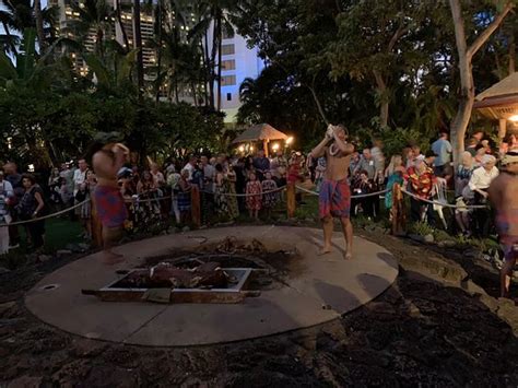 Hale Koa Luau (Honolulu) - 2019 All You Need to Know BEFORE You Go ...