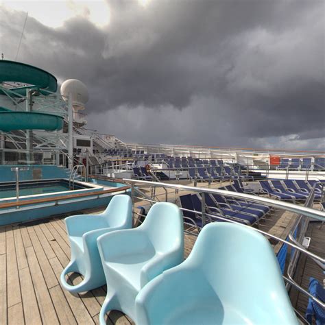 Lido Deck on Carnival Conquest Cruise Ship - Cruise Critic