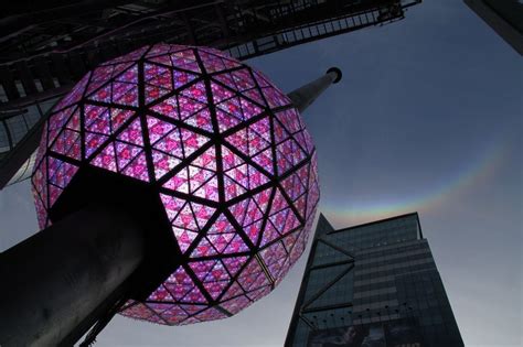 Watch New Year’s Eve Ball drop live from Time’s Square here: Livestream ...