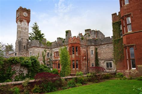 Fairytale Wedding Venue in North Wales | Ruthin Castle | Amazing Space ...