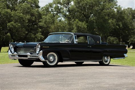 1958 LINCOLN CONTINENTAL MARK III CONVERTIBLE - Front 3/4 - 198935