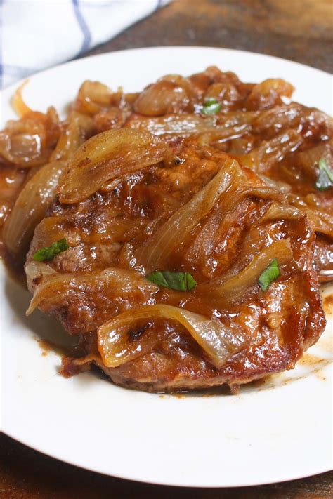 Balsamic Braised Eye of Round Steak - TipBuzz