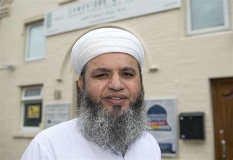 Cambridge imam says Covid-19 vaccine myths have nothing to do with Islam