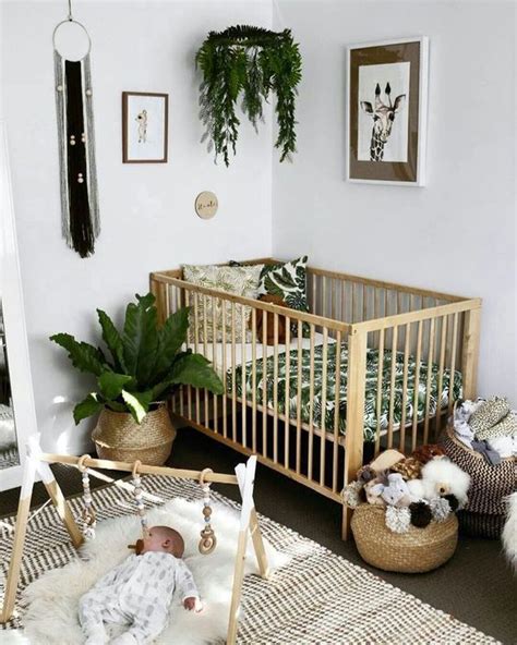 Inspiration Sauvage Nursery #smallable #animals #naturalwood #nursery # ...