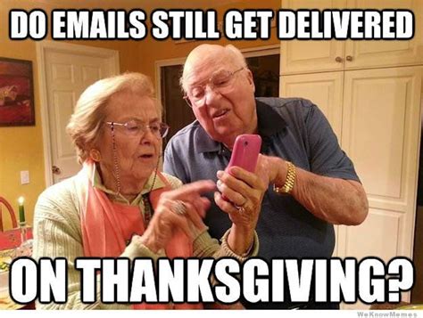 15 Funny Thanksgiving Memes That Your Family Will Appreciate