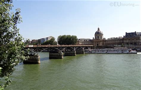 HD Photos Of Pont Des Arts The Bridge Of Love In Paris - Page 1