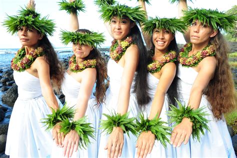 #Hula#Hawaii#Hawaiian#Dance#Culture | Hawaiian people, Dance costumes ...