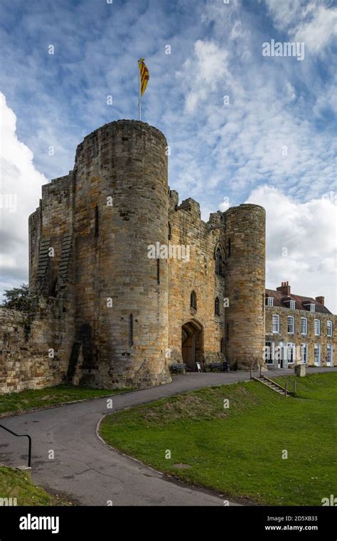 Tonbridge Castle. Motte and Bailey Gatehouse. Tonbridge, Kent, England ...