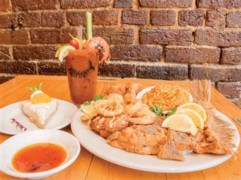 Hyman's Seafood: Tradition and Excellence - Charleston SC Restaurants