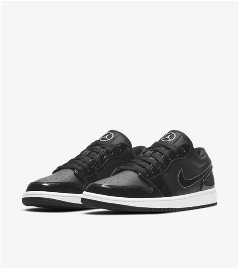 Air Jordan 1 Low SE 'Black and White' Release Date . Nike SNKRS