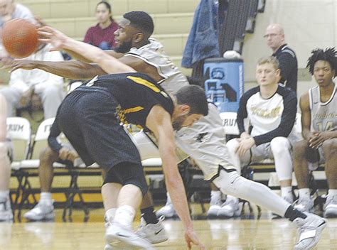 MEN'S COLLEGE BASKETBALL: Ferrum returns home and wins first ODAC ...