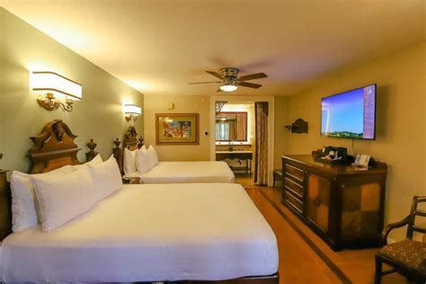 Tour a Standard Guest Room at Disney's Port Orleans French Quarter