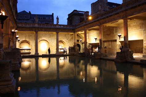 Roman Baths by night | Roman baths, Roman bath spa, Spa inspiration