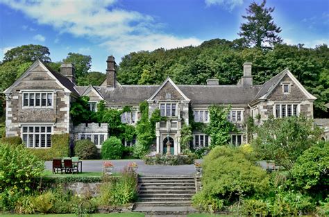 7 of the UK’s top country house hotels, according to the Good Hotel ...