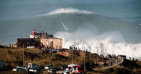 40 things you didn't know about Nazaré | Surfing waves, Surfing, Big ...