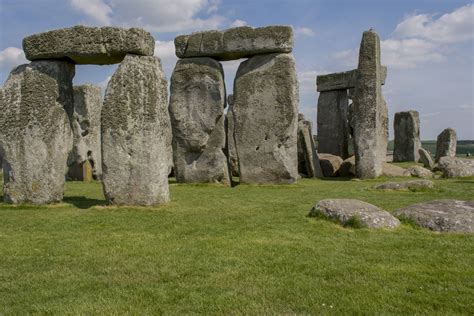 Stonehenge, Wiltshire, England May 2013 | Natural landmarks, Stonehenge ...