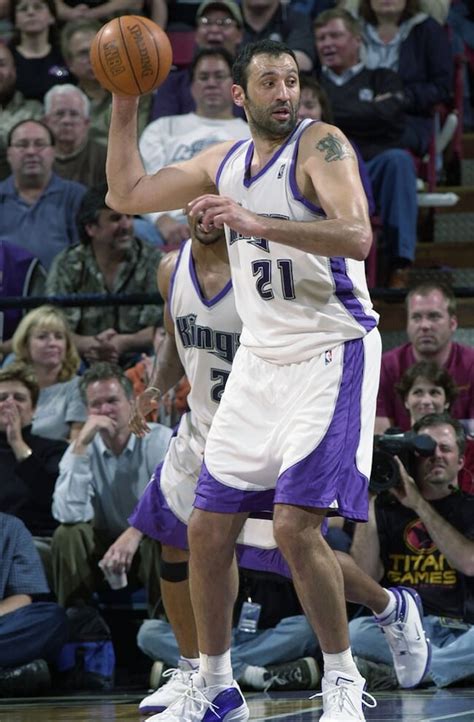 Behind The Jersey: Vlade Divac Photo Gallery | NBA.com