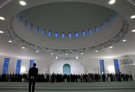 Por si las moscas 2011 rich bowen photography: Baitul Futuh Mosque, 24 ...