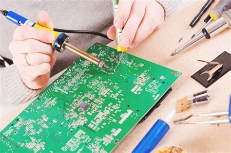 8 Best Soldering Irons to Make Your Soldering Projects Easier