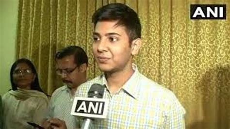 See Video of Akshat Jain IAS Topper Rank 2 and his IAS Strategy