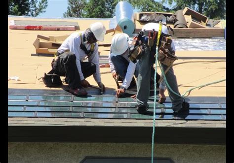 Installing solar shingles - 2013-09-24 - First California Home To ...