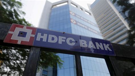 HDFC Bank’s market cap crosses Rs 8 lakh cr mark - business news ...