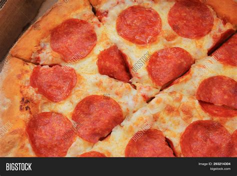 Pepperoni Pizza Sliced Image & Photo (Free Trial) | Bigstock