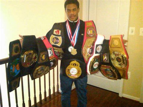 Boxing Along The Beltway: Lamont Roach, Jr. Signs With Golden Boy ...