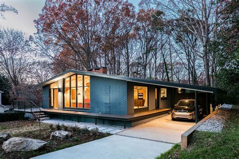 This Renovated Mid-Century House Features a Stunning Exterior - Mid ...