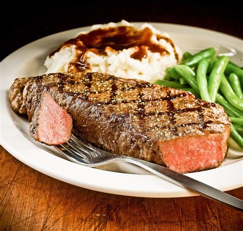 GRILLED NEW YORK STRIP STEAK | 음식