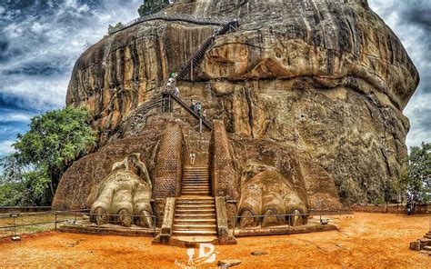 How to visit Sigiriya Lion Rock using local transport (by Bus)